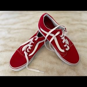 OLD SKOOL RED VANS